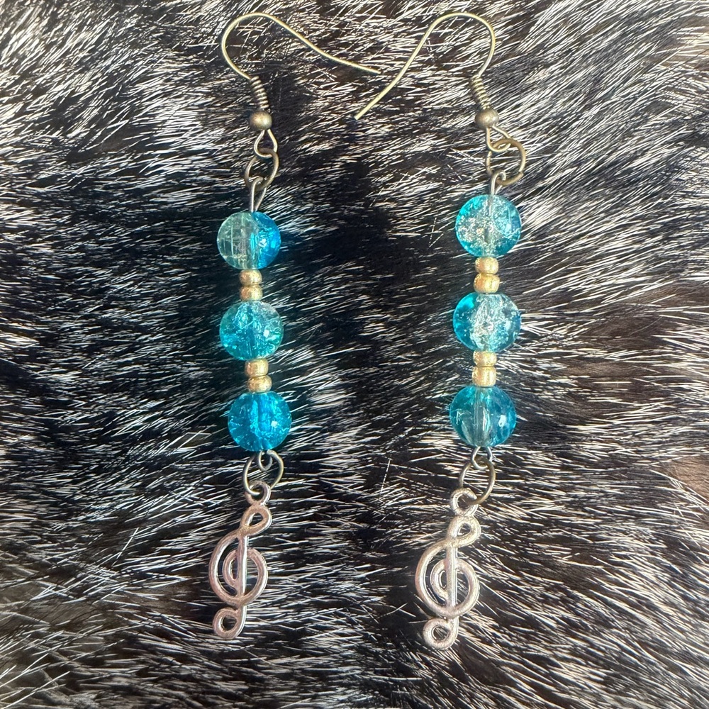 Elegant Blue Beaded Treble Clef Earrings